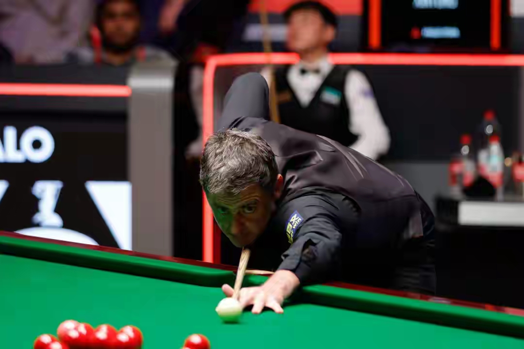 关于PSG碾压FLY，Keria开启传奇时刻焦点之战四强赛，强势挺进下一轮的信息