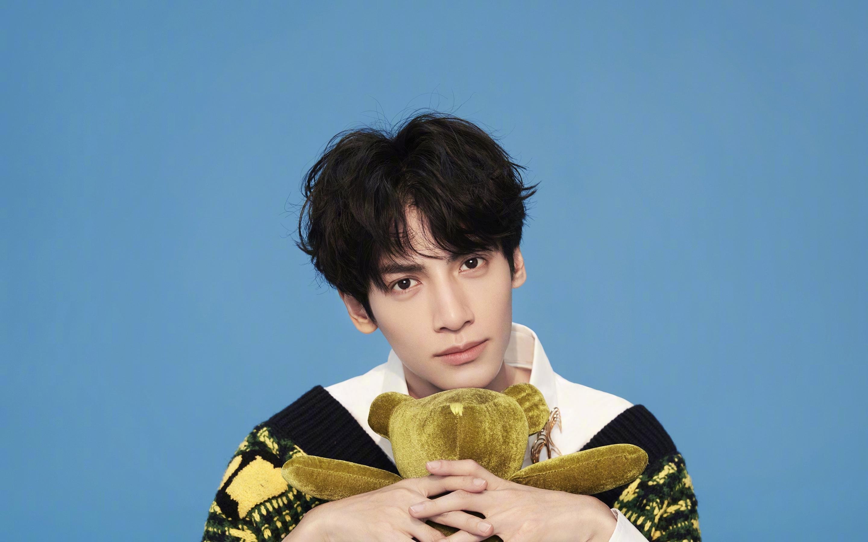 极速启幕与孤勇破局，在F1的轰鸣中，看见体育精神的双重奏