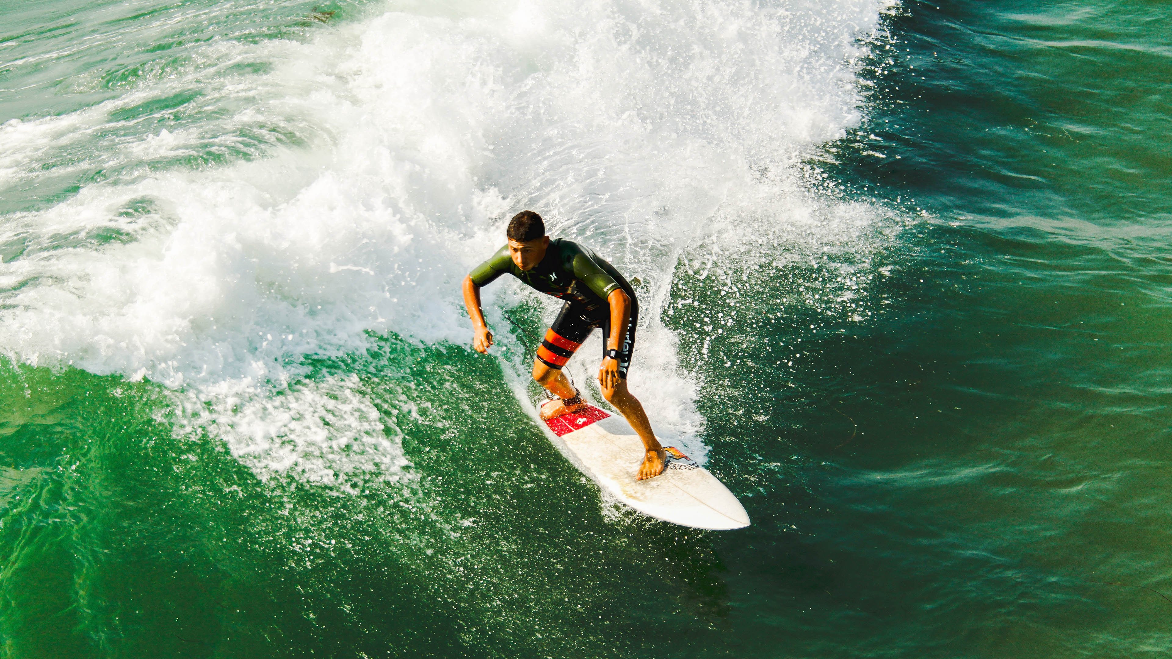 铁血德比夜，当西甲国家德比演绎经典，药厂加时绝响震撼欧陆
